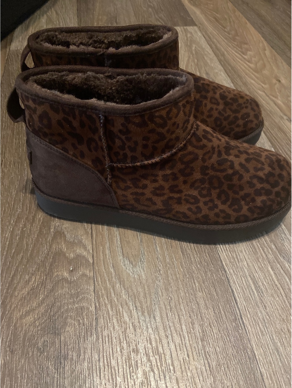 Makalu Women's Brown Leopard Print Faux Fur Ankle Boots Size 7